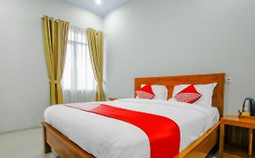 OYO 3277 Inayah Pkpri Hotel Syariah